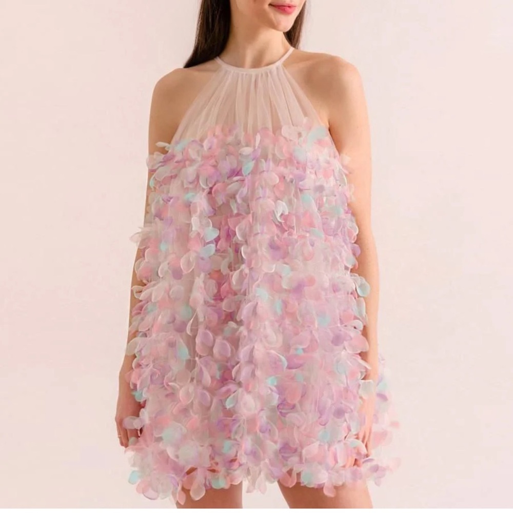 Lirika Matoshi Robe Eanfled pink mini dress